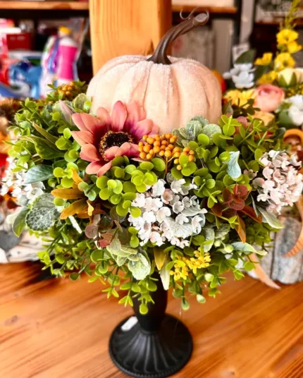 Aranjament de toamnă pe suport